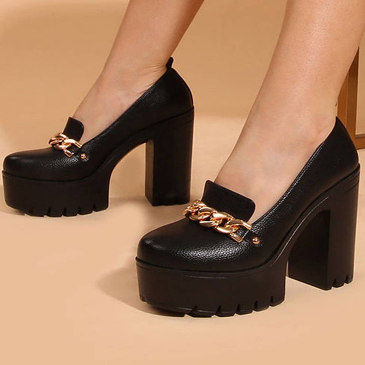 WOMAN BLACK PLATFORM CHUNKY HIGH-HEELED SHOES