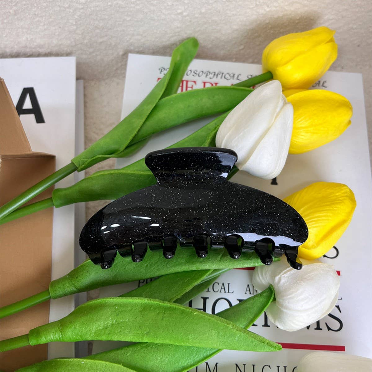 French quicksand acrylic hairpin retro shark clip