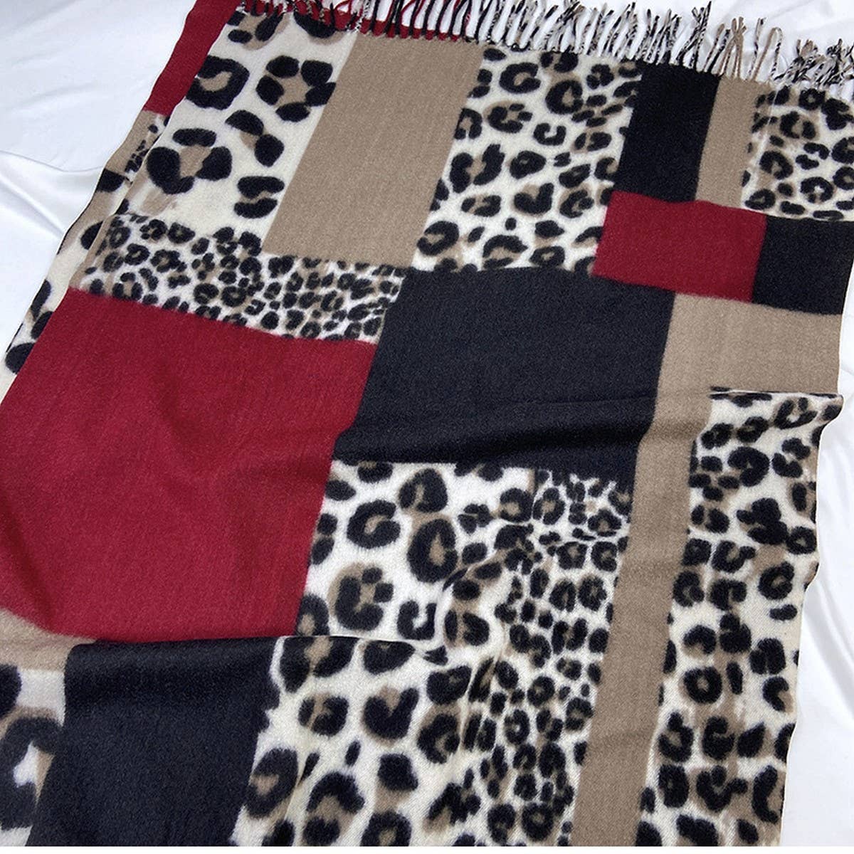 Leopard Colorblock Scarf ? Warm Tassel Winter Wrap