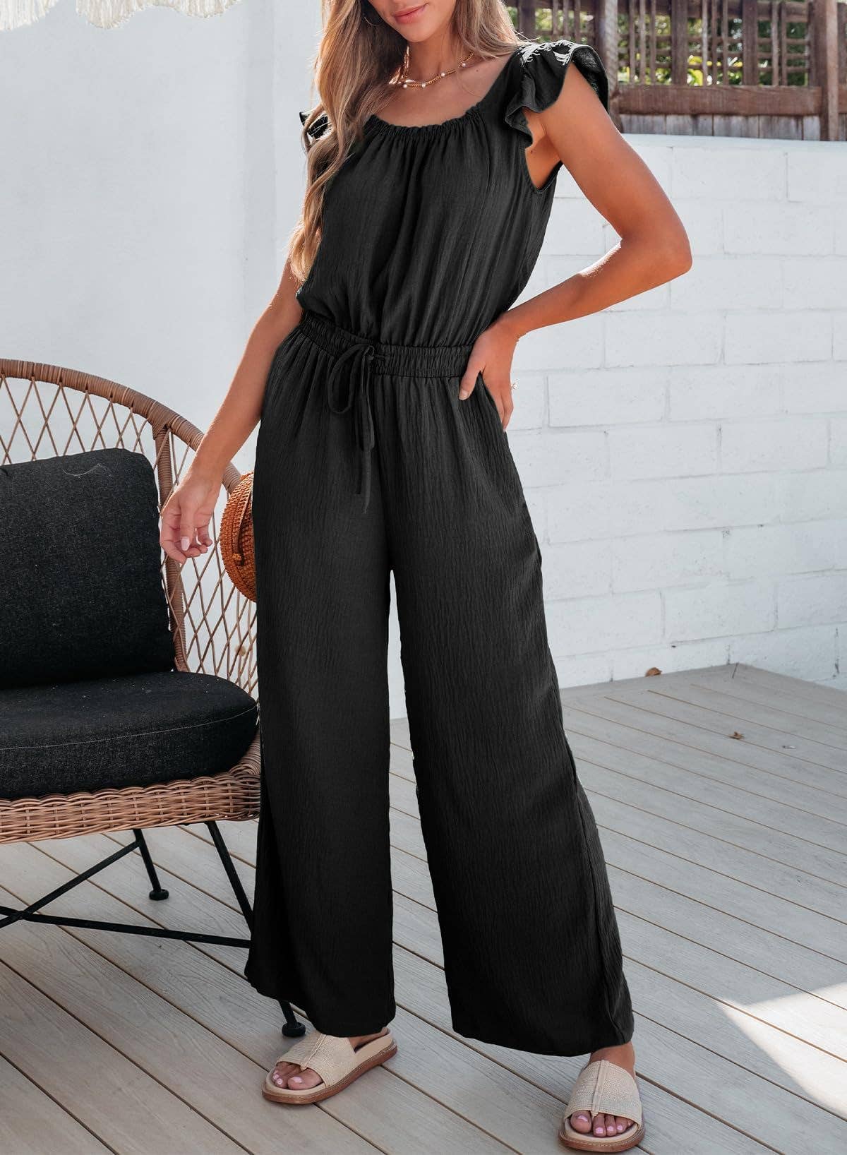 Women¡¯s ruched romper with ruffle sleeves