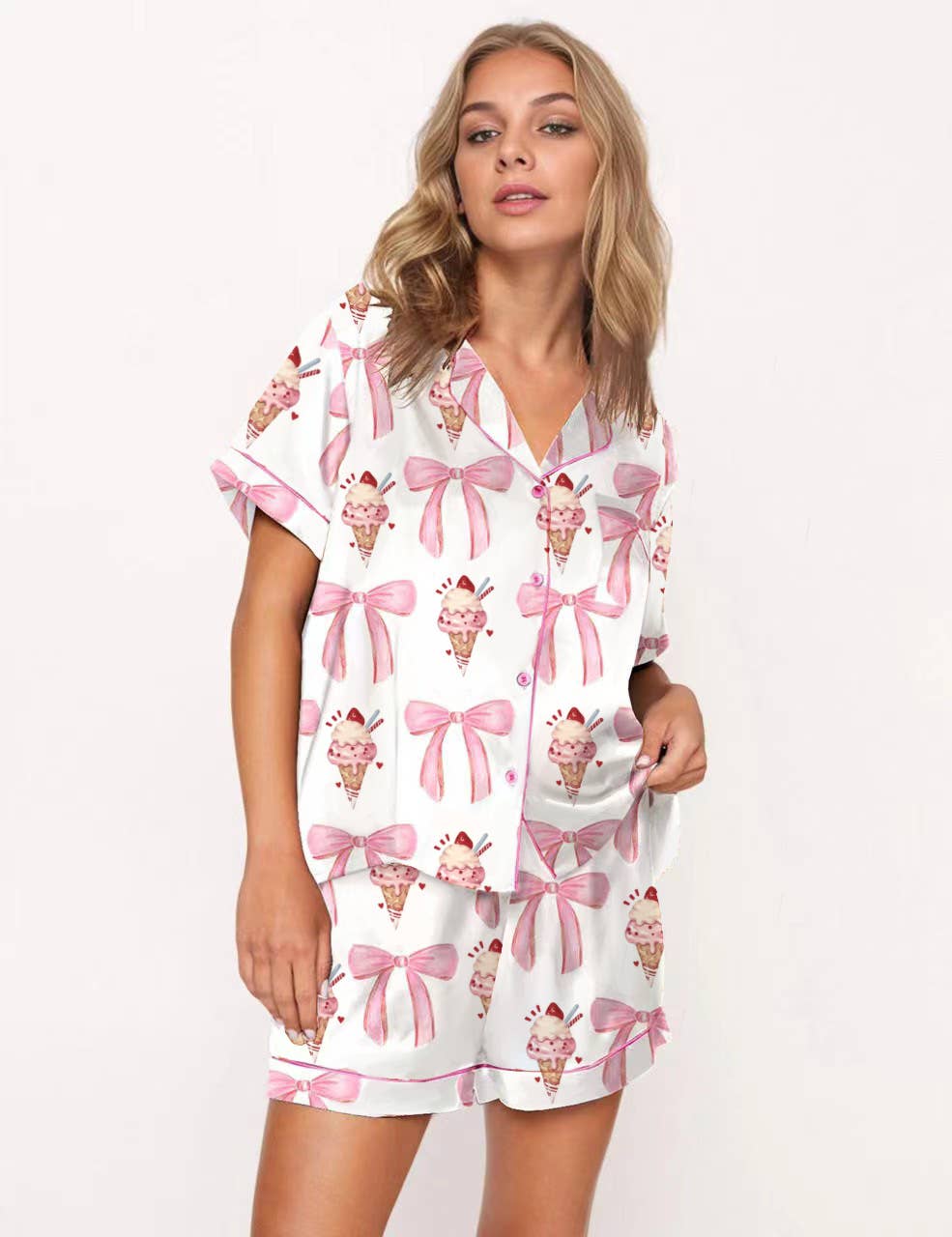 Short sleeve and short pants home wear suit