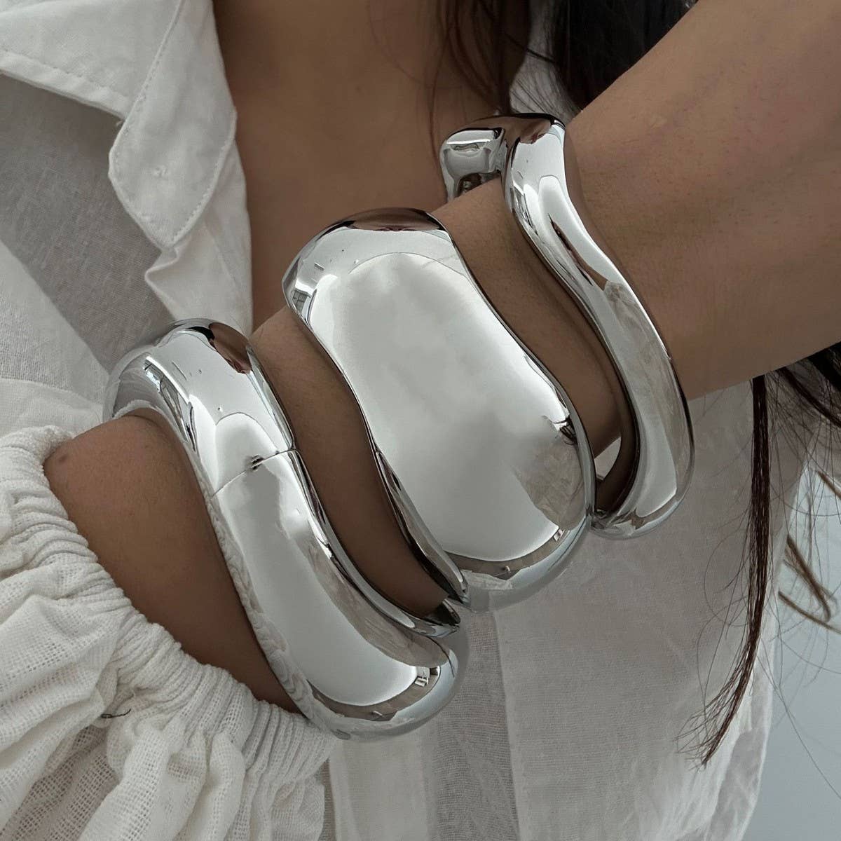 FASHIONABLE DESIGN SPRING BRACELET FOR WOMEN