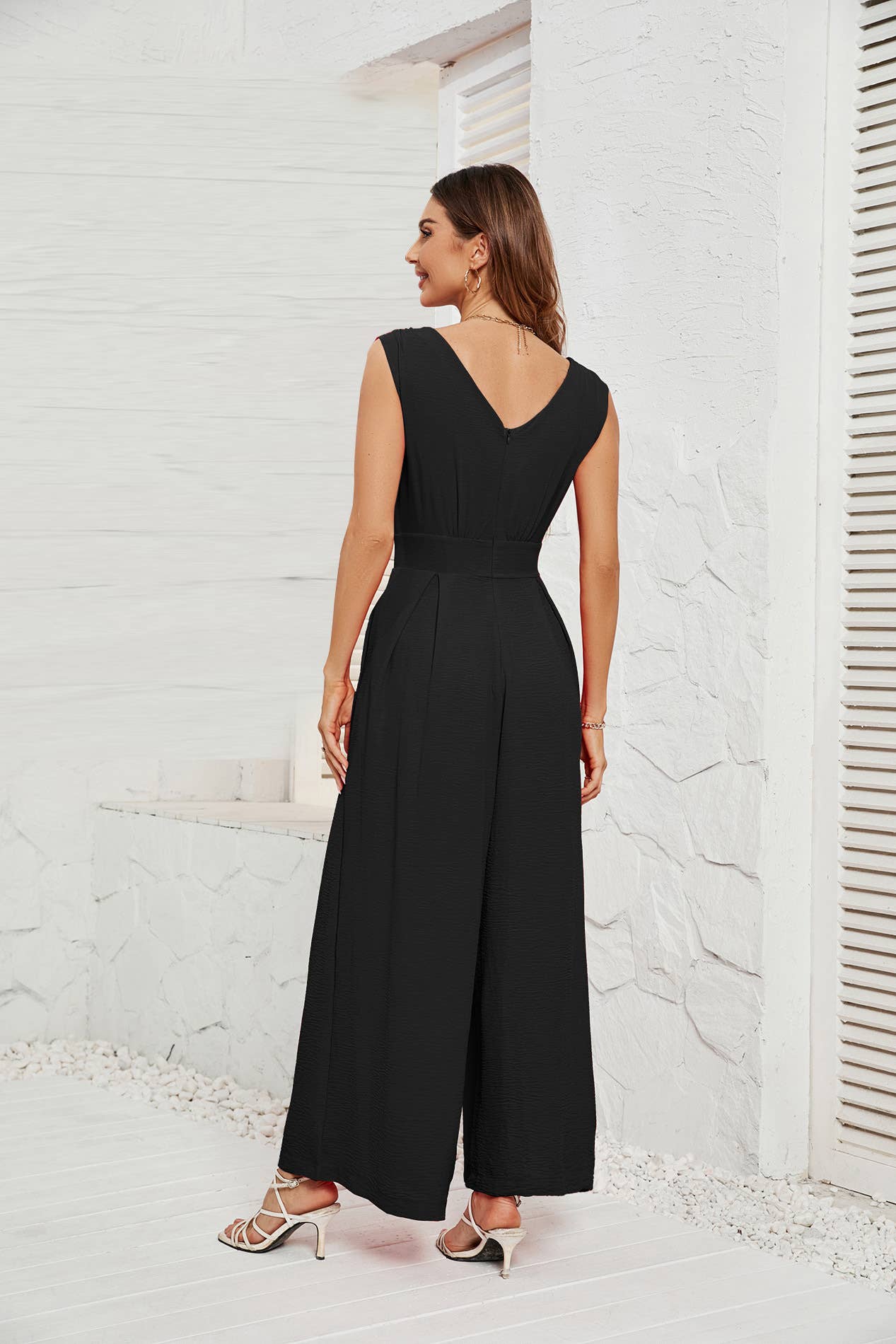 WAISTBAND SLEEVELESS ROMPER