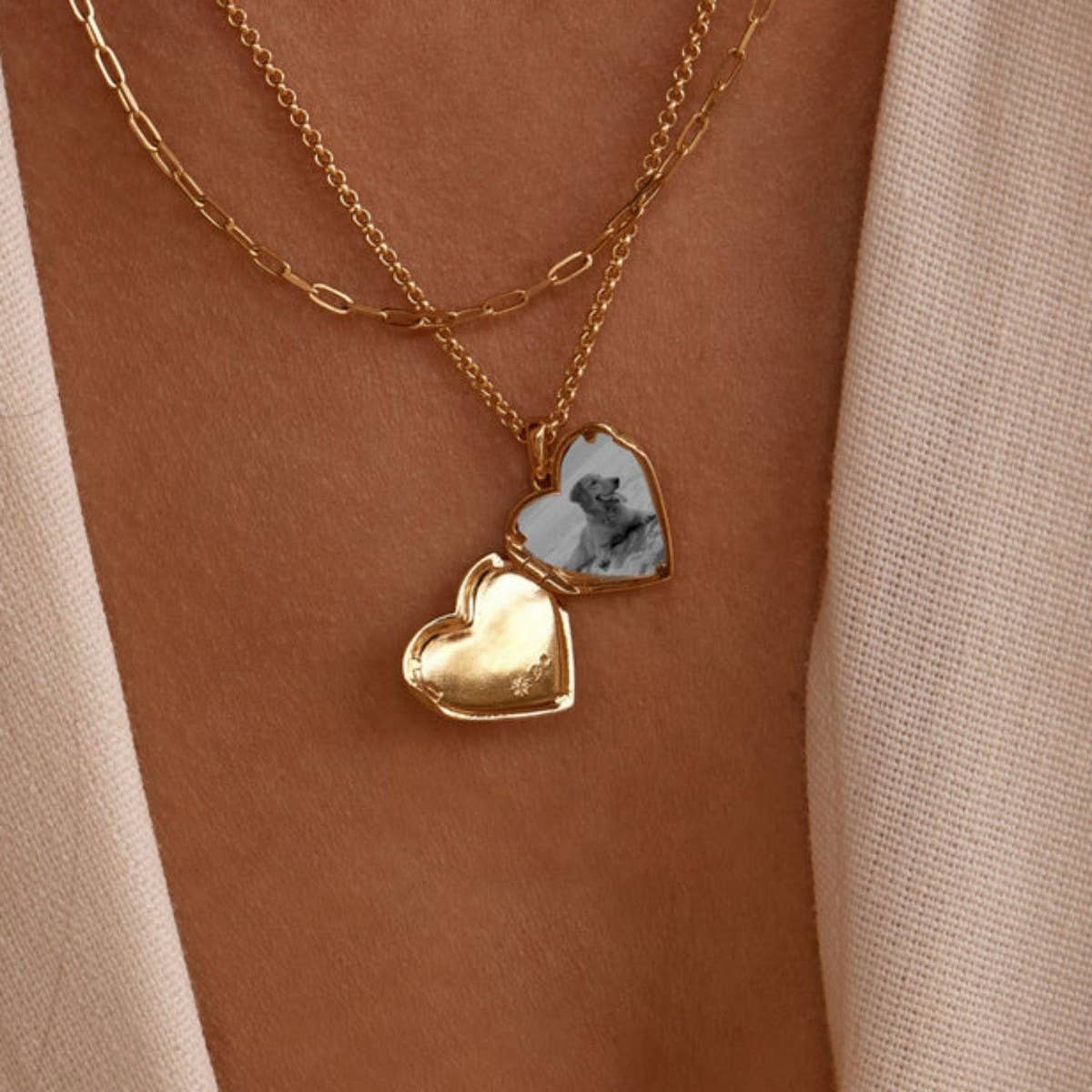 SIMPLE ZIRCON HEART OPENING AND CLOSING NECKLACE_CWMM3781