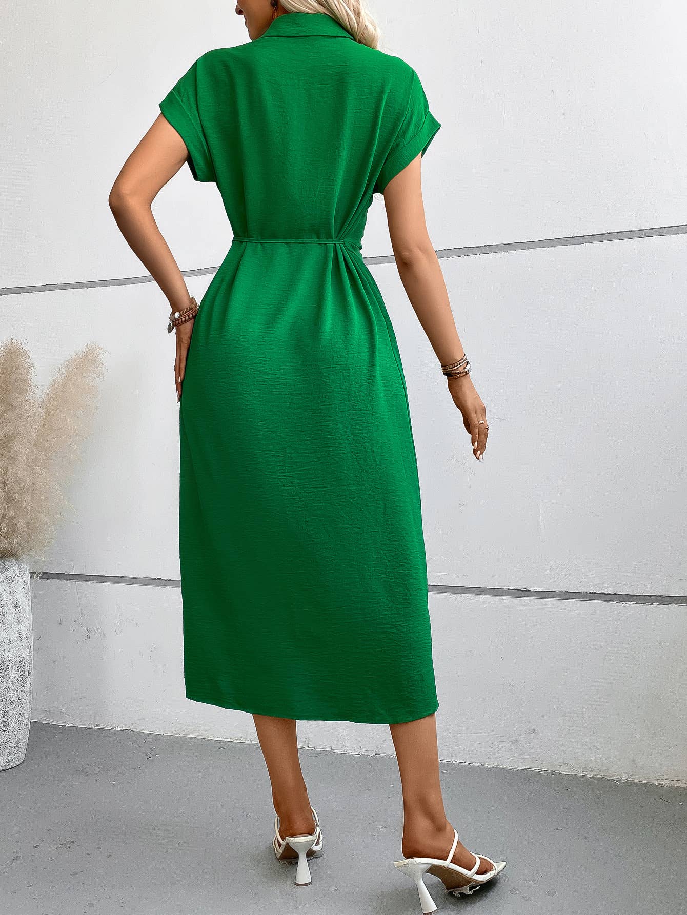 Polo neck short-sleeved high-waisted split dress