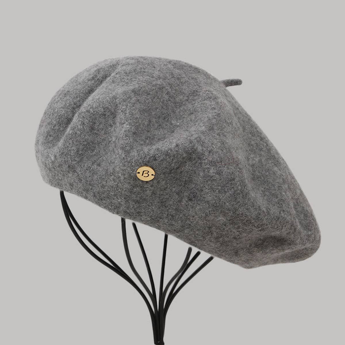 SIMPLE FRENCH BERET WITH LETTER B LOGO_CWAH1938