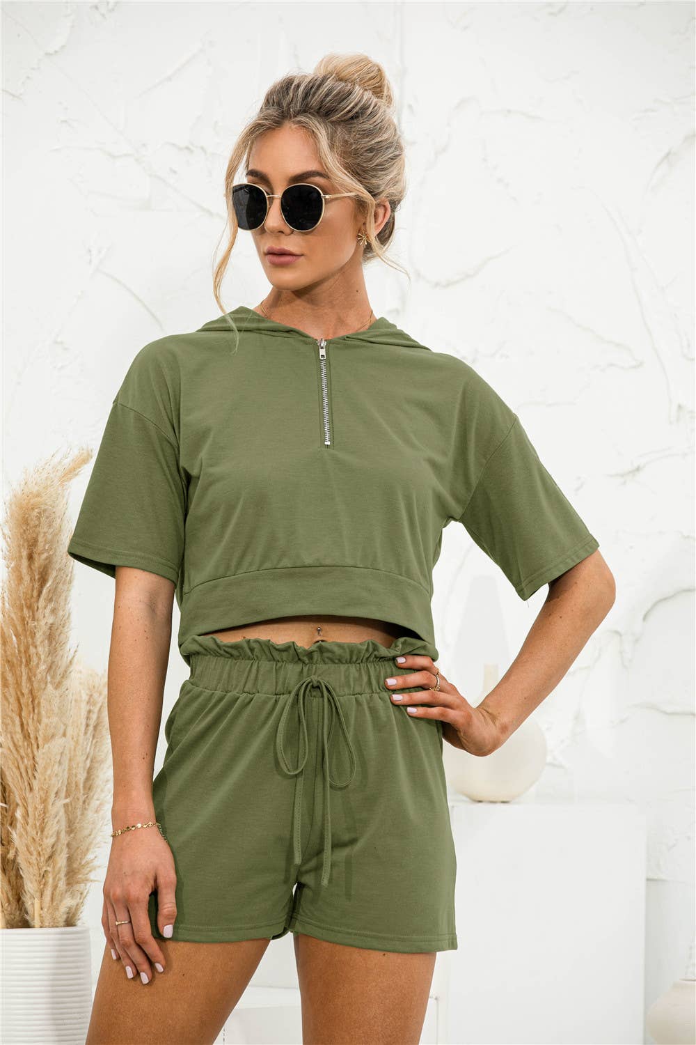 SOLID COLOR HOODED ZIPPER SHORTS CASUAL SUIT