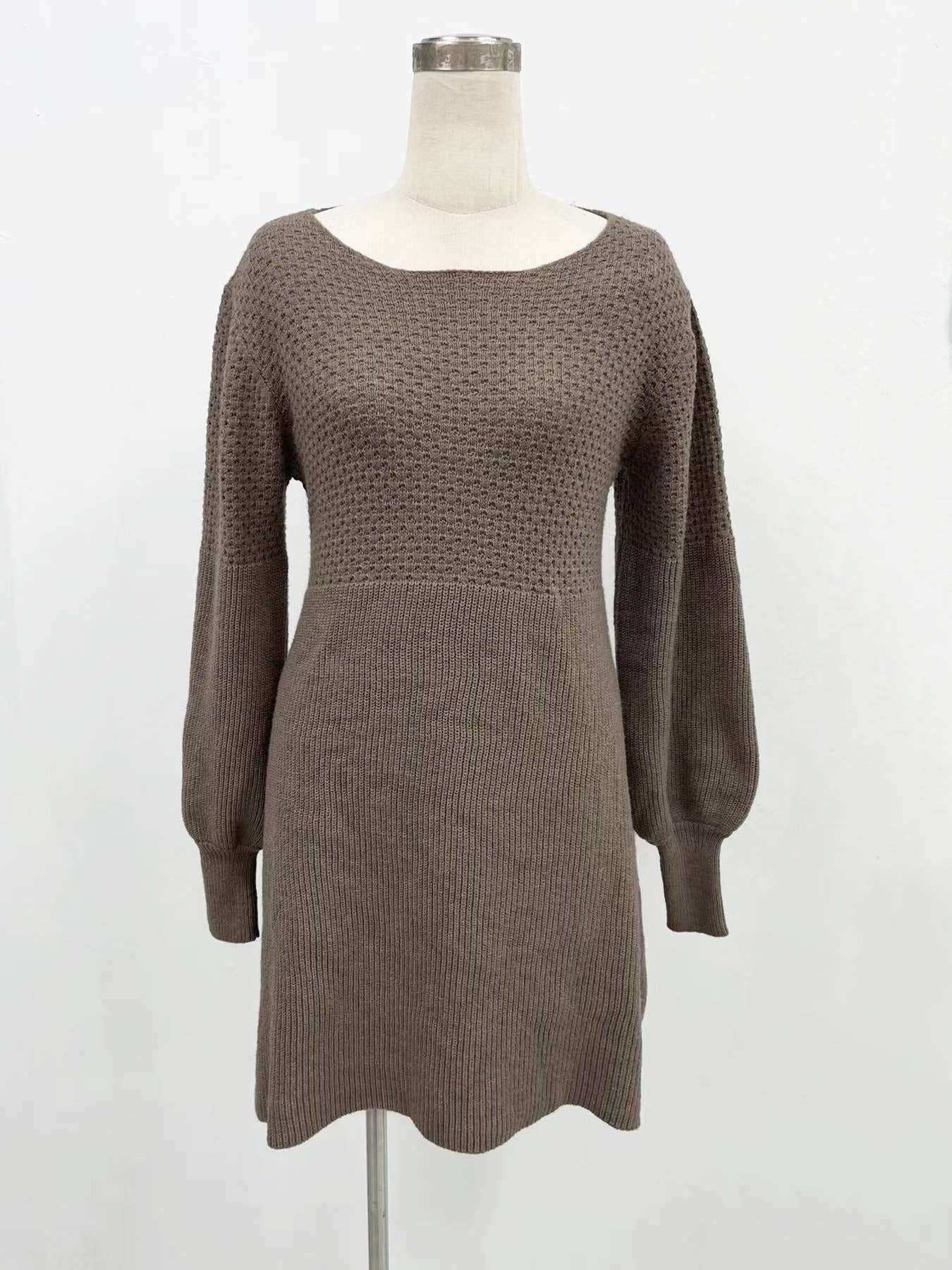 Lantern sleeve high-waisted knitted dress