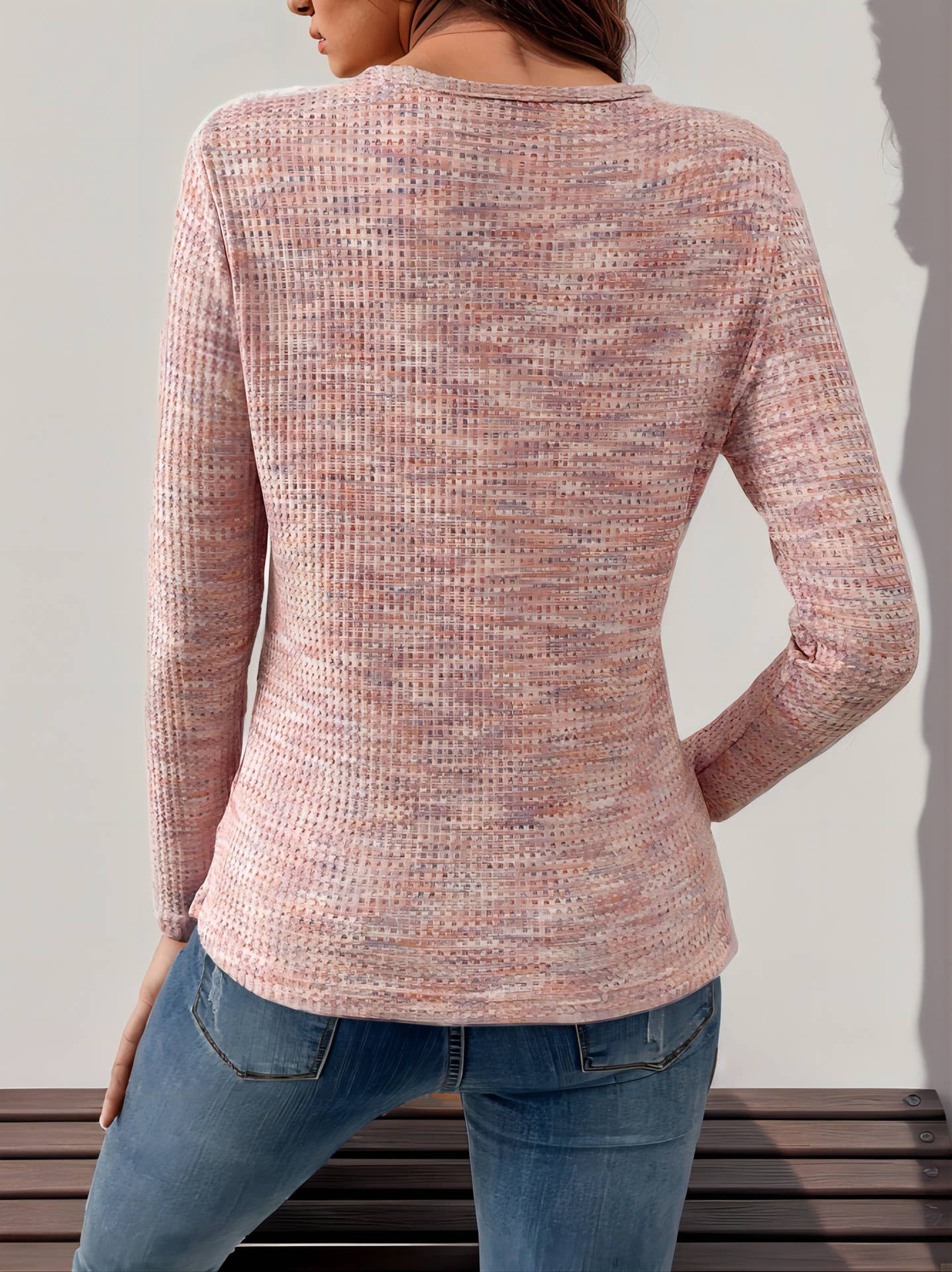 V-neck button decorated long-sleeved T-shirt