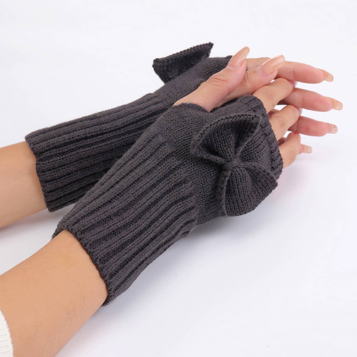 BOW KNITTED THERMAL FINGERLESS SLEEVES_CWAG0110
