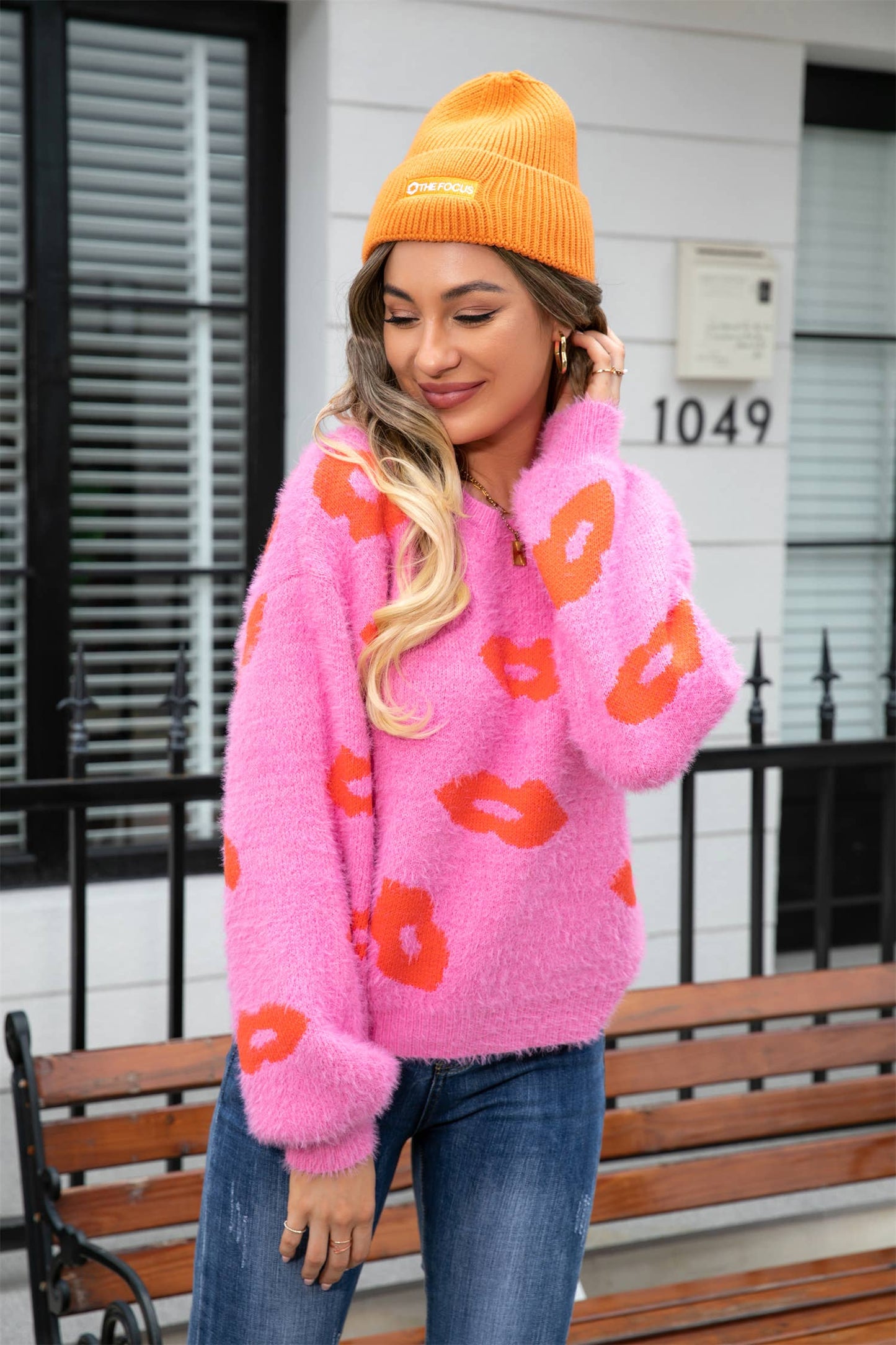LIPS VALENTINE'S DAY SWEATER CREW NECK PULLOVER