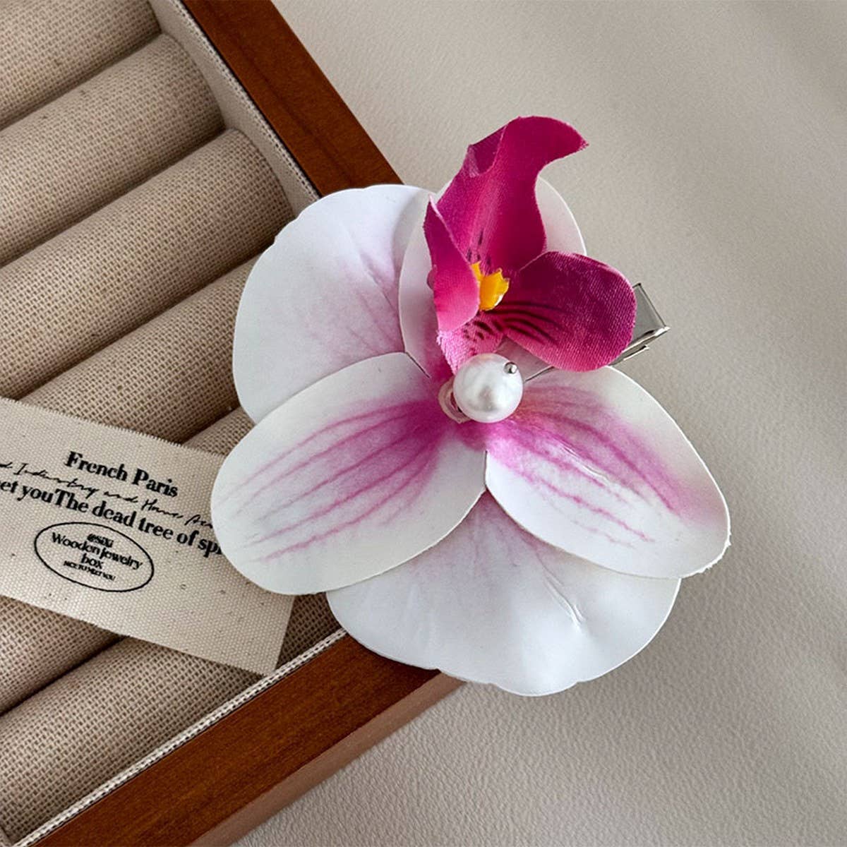 Phalaenopsis Hair Clip, Beachy Floral Accessory_CWAHA4680