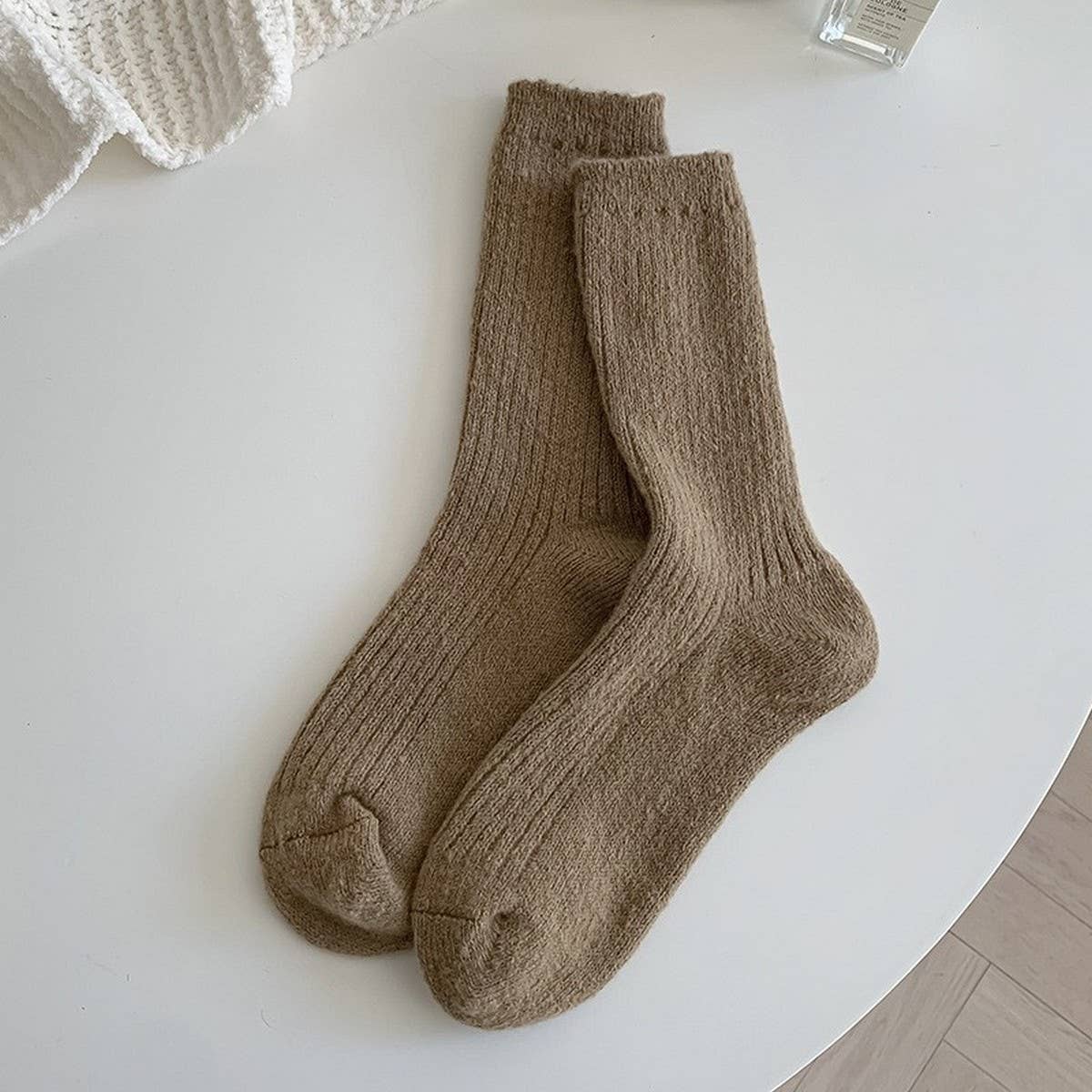 WARM AND CUTE POLKA DOT HOME SLEEPING SOCKS