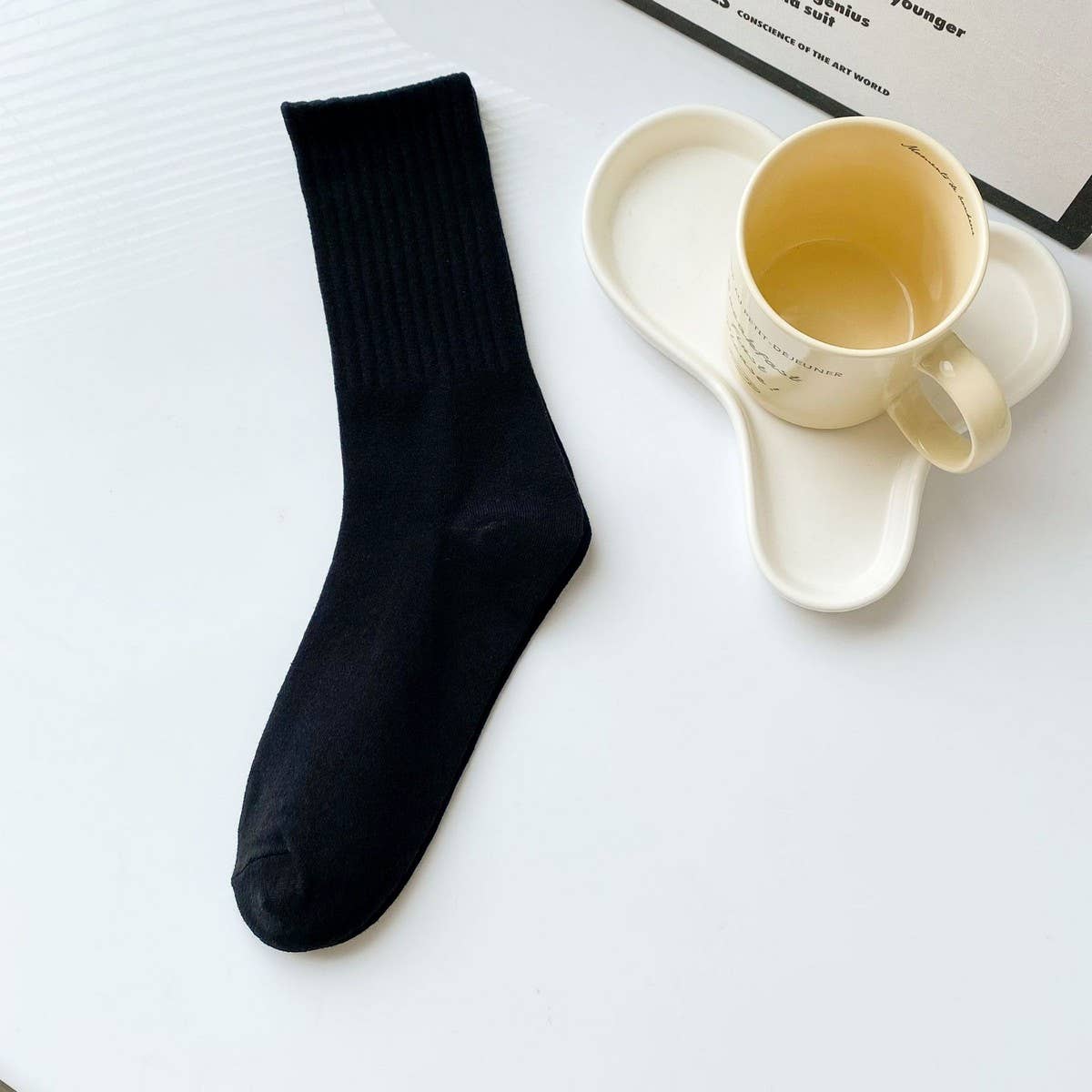 NEW SOLID COLOR CASUAL WOMEN'S MID-CALF SOCKS_CWMS1402