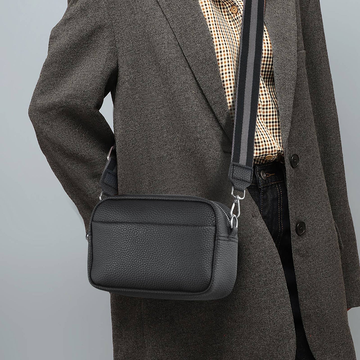 Solid-colored PU leather crossbody bag