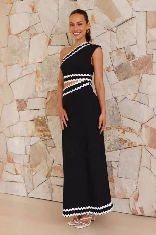 CWDMD5670_ONE-SHOULDER LACE WAIST CUTOUT MAXI DRESS