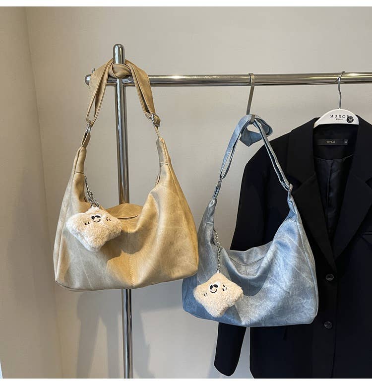 Fashionable large-capacity retro tote bag