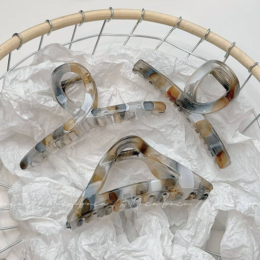 Elegant Marble Hair Claw - Gradient Pattern Clip