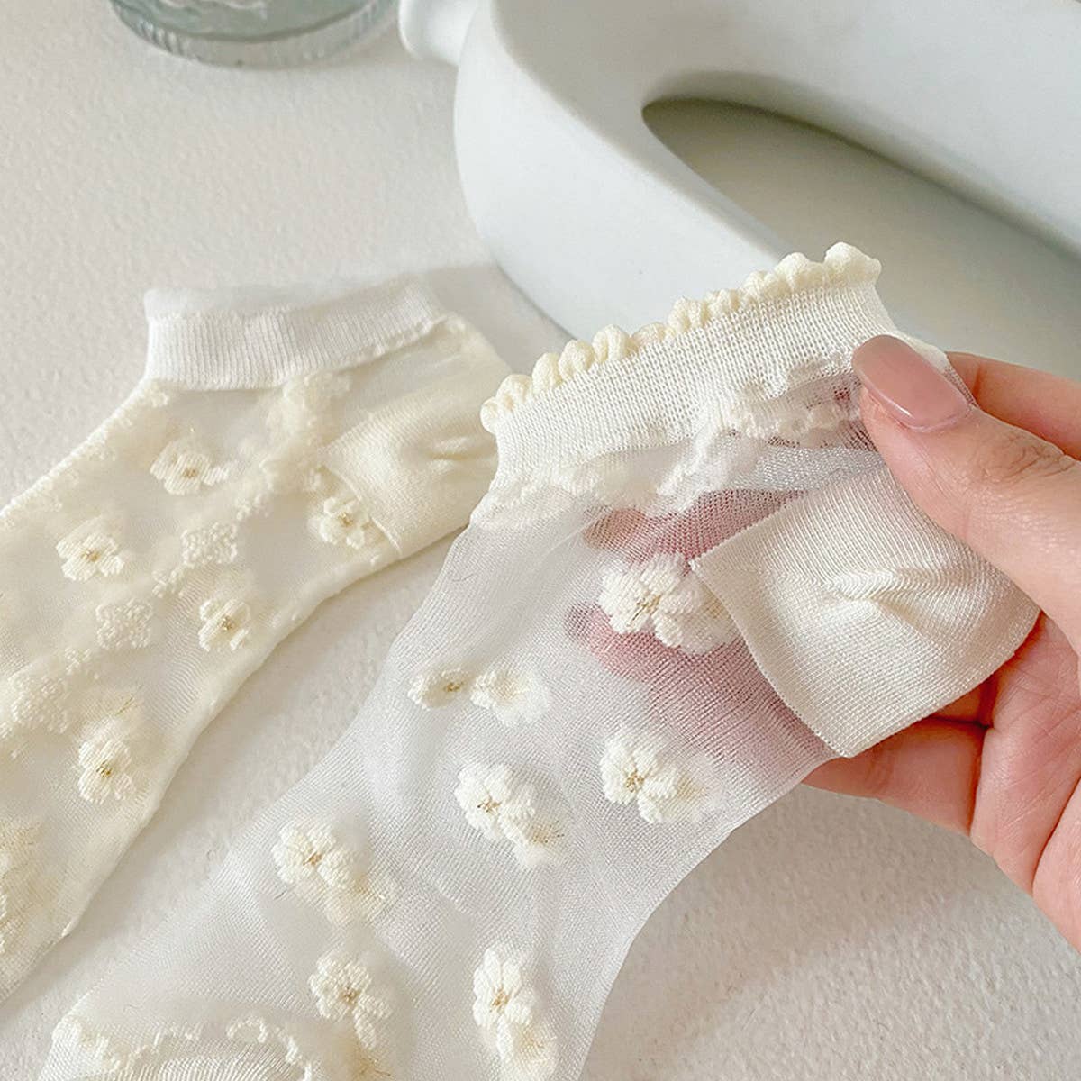 WOMEN CASUAL THIN SHORT SOCKS