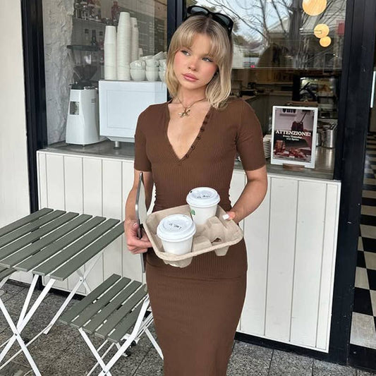 V-neck button-down waist-cinching knitted dress