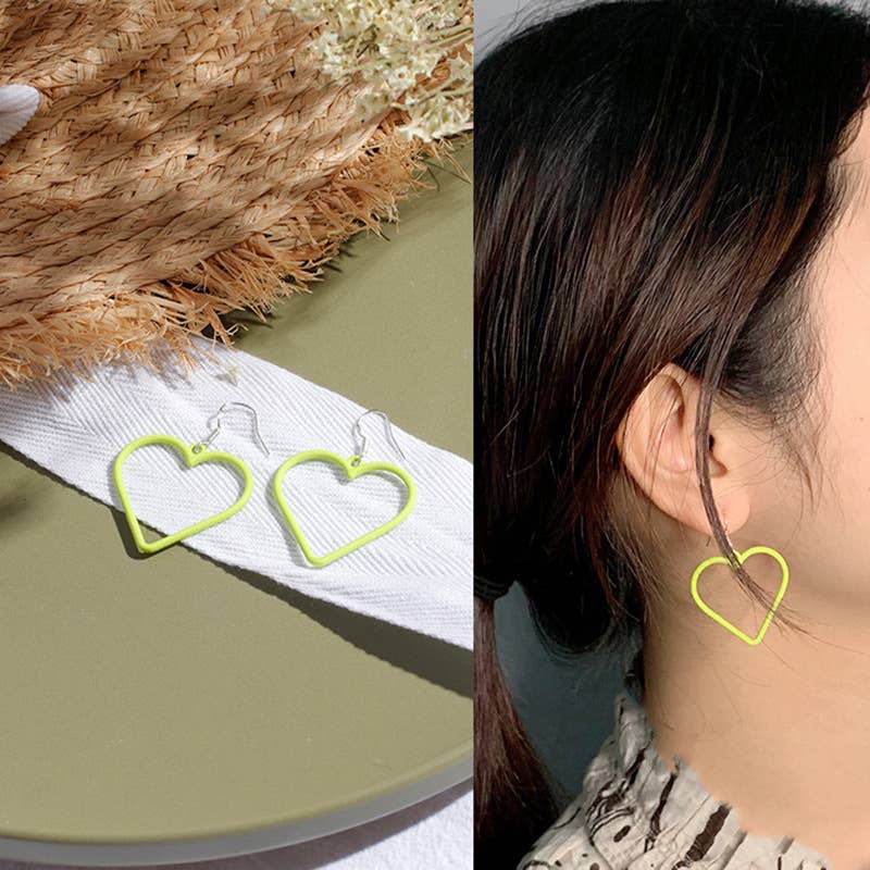 S925 Silver needle avocado colored stud earrings
