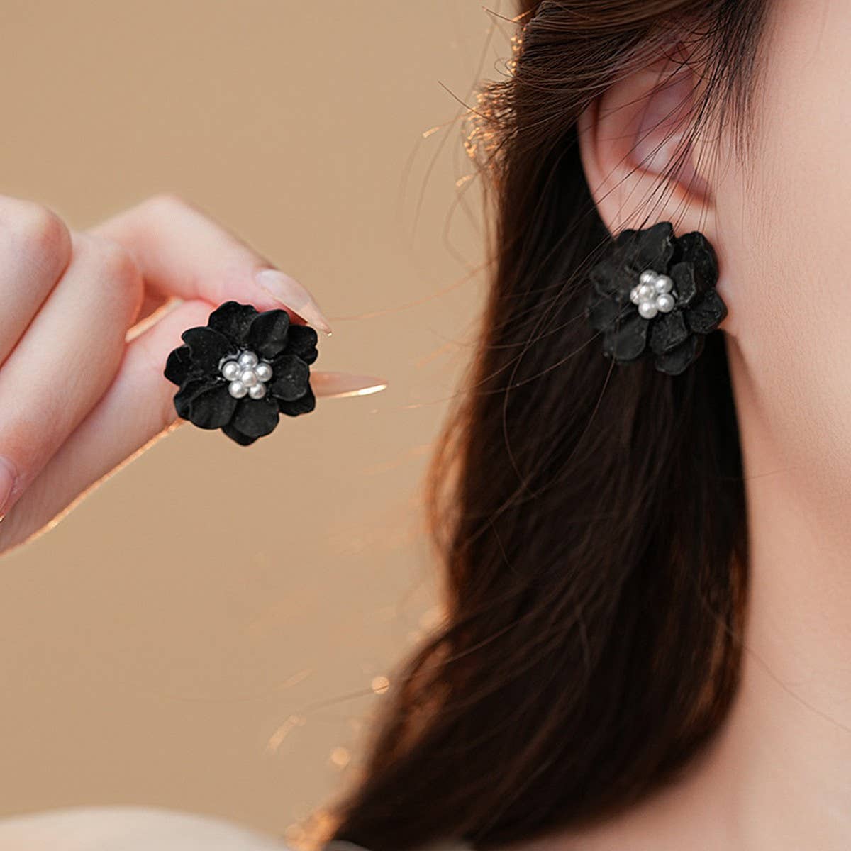 SMALL FRESH FLOWER PERSONALITY TREND EARRINGS_CWAJE2469