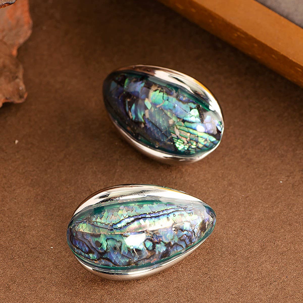 COLORFUL NATURAL ABALONE SILVER NEEDLE EARRINGS