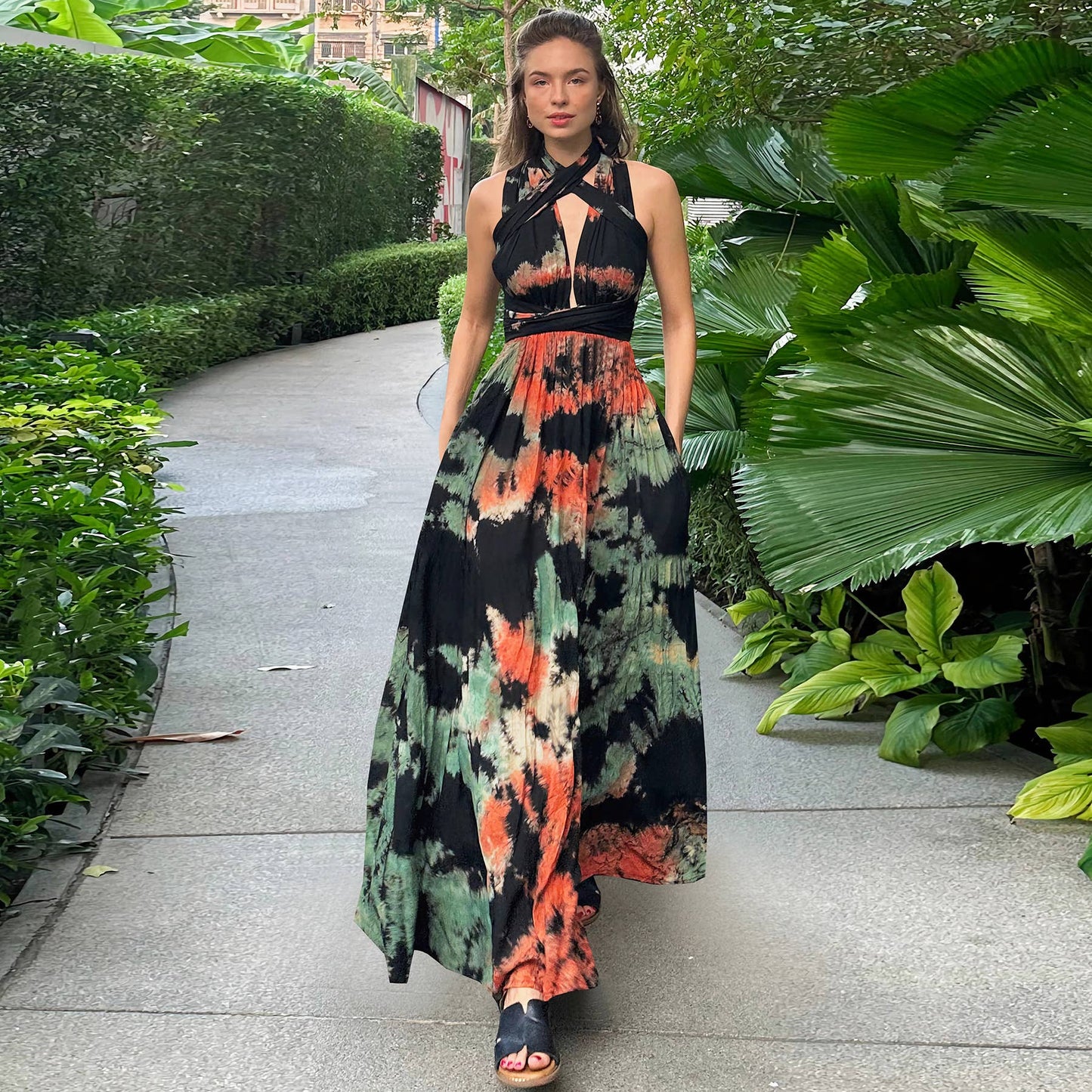 Trendy Sleeveless Tie-Dye Halter Neck Dress