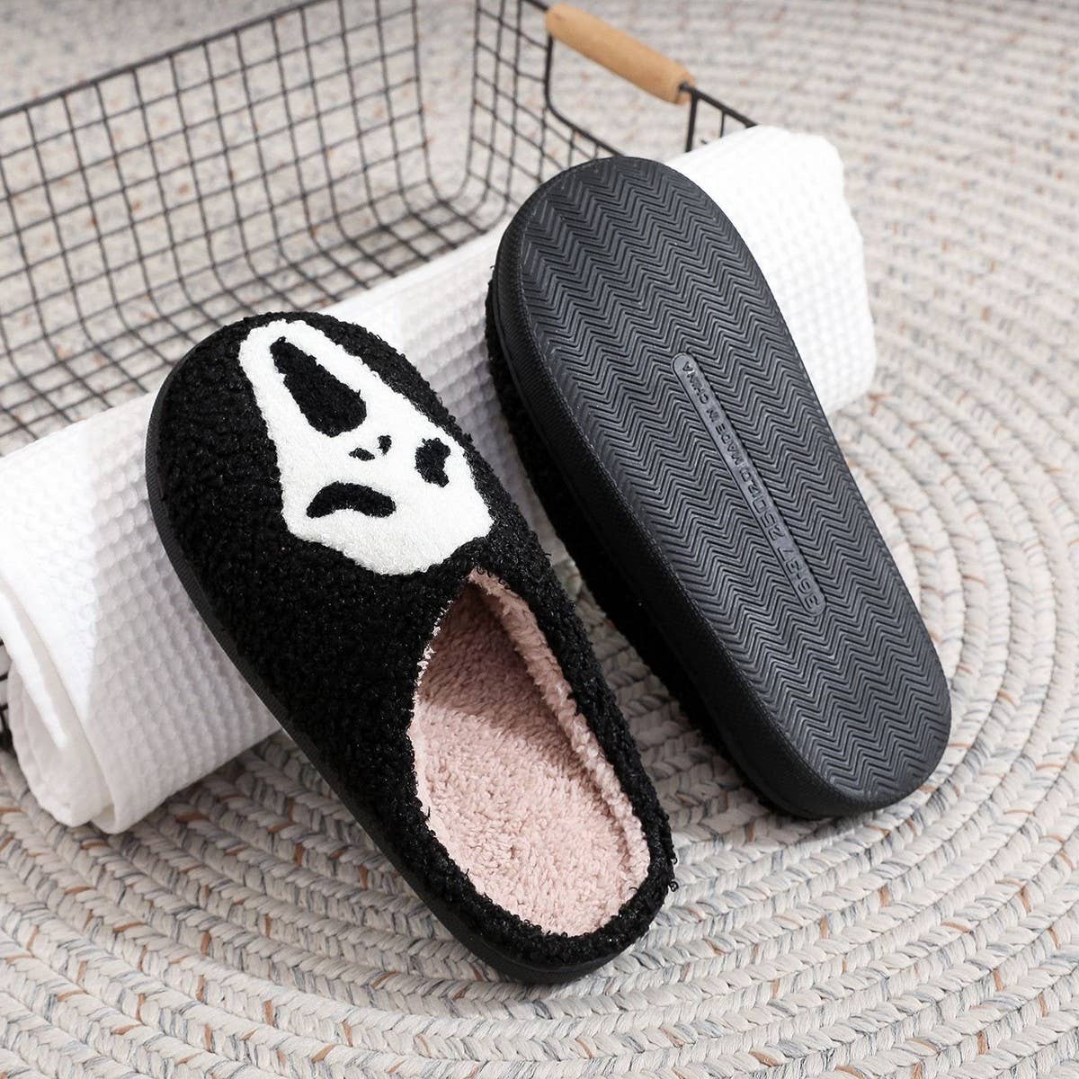 HALLOWEEN HOME SKULL SCREAM COTTON SLIPPERS