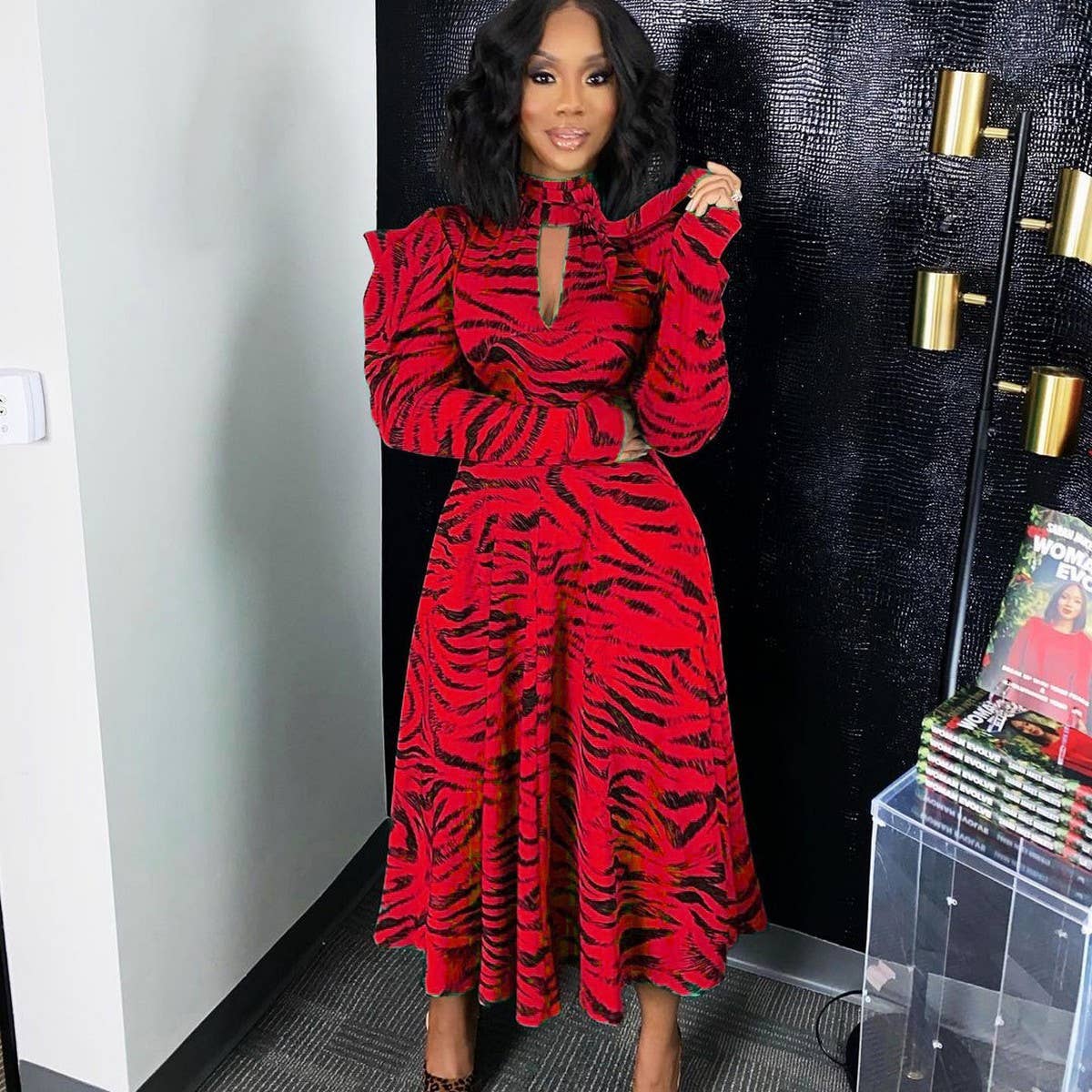 LONG-SLEEVED HIGH-WAISTED OVERSIZED PRINTED DRESS