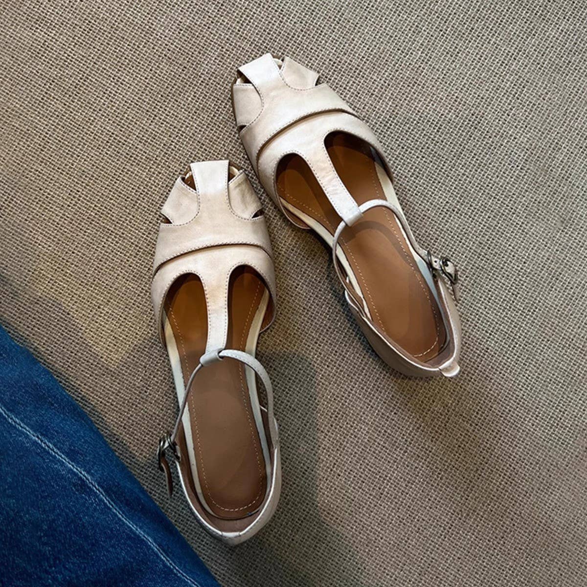 Vintage Leather Open Toe Chunky Heel Sandals