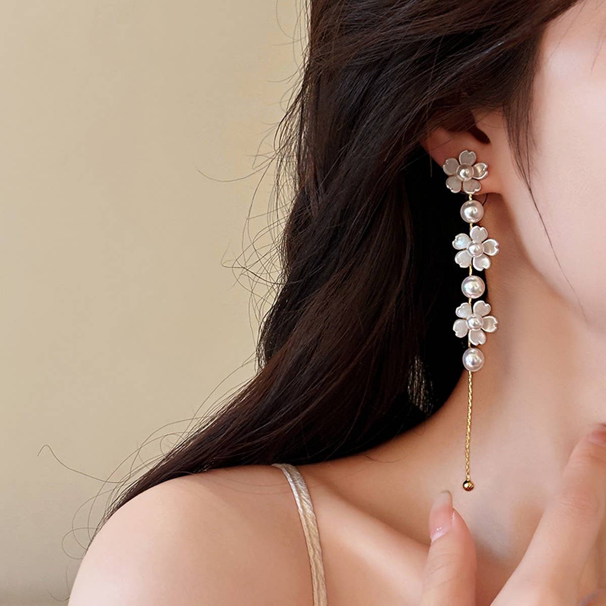 FRENCH RETRO PEARL FLOWER LONG TASSEL EARRINGS