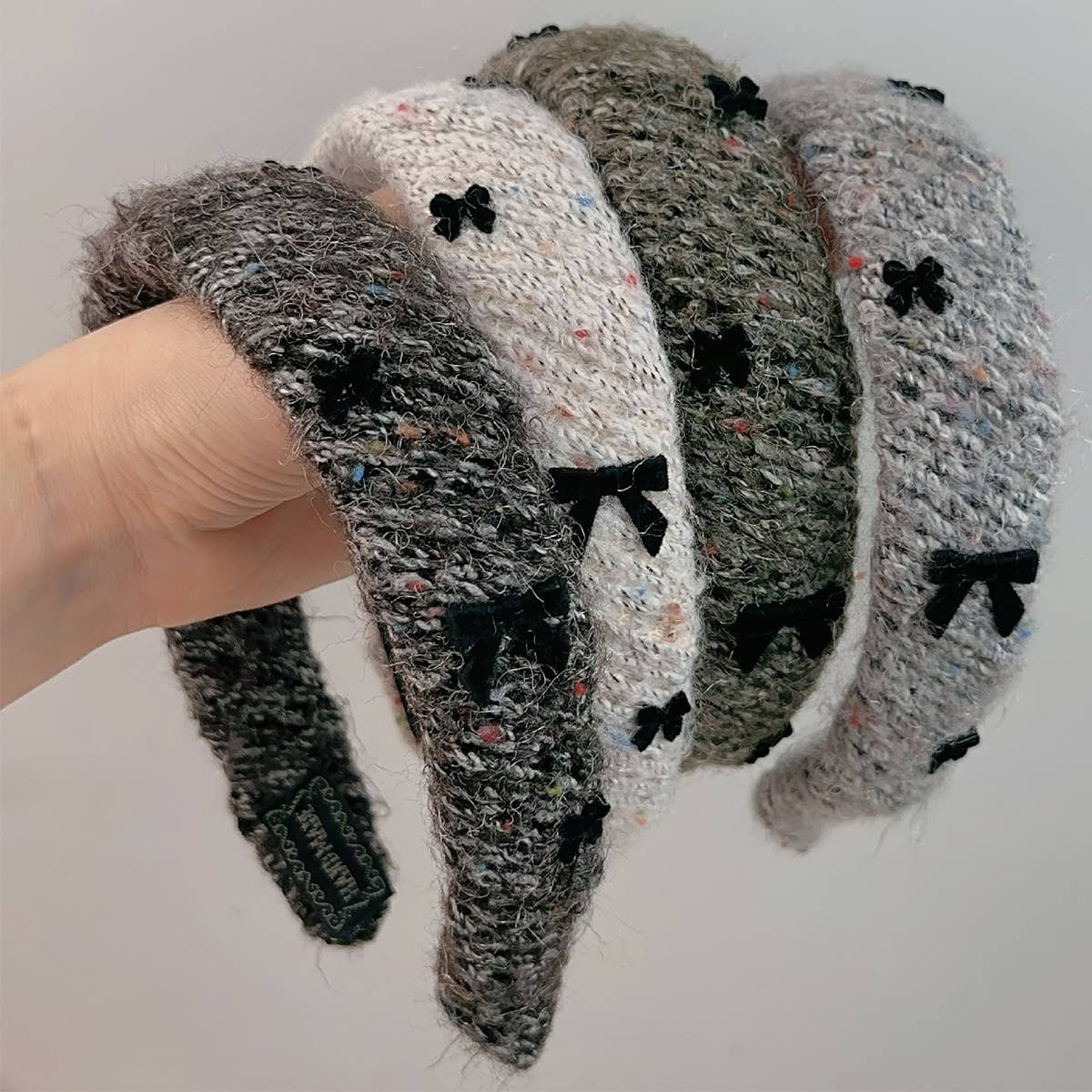 GREY WOOL HEAD HOOPS HAIR BUNDLE SENIOR SENSE