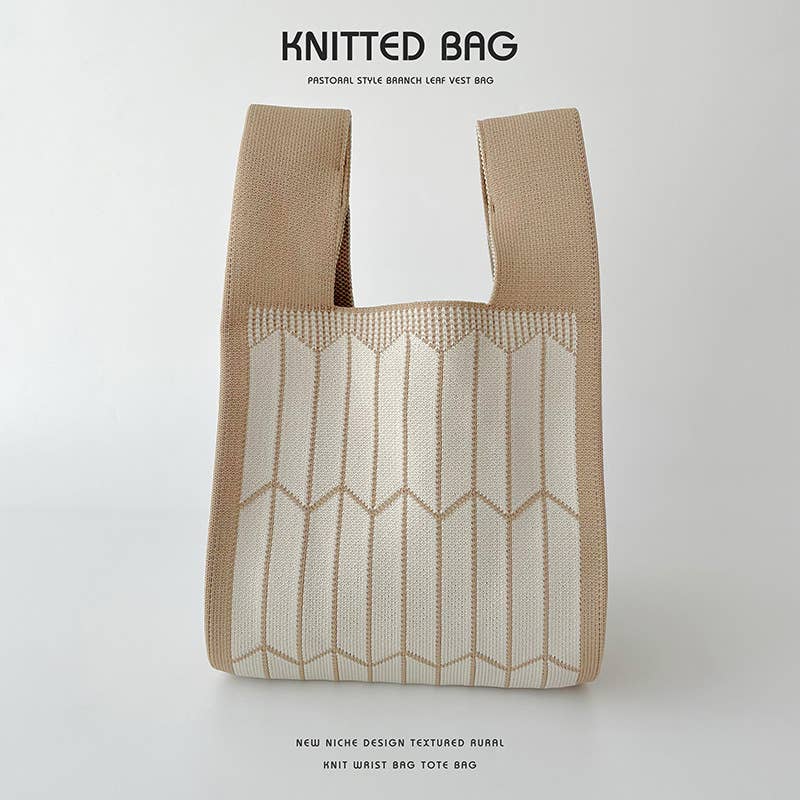 Heart-shaped color-blocked knitted handbag