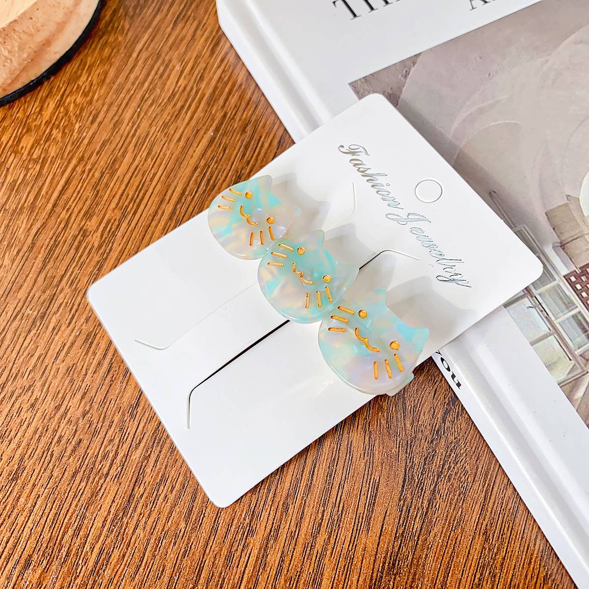 Side clip with sweet and elegant bangs hair clip