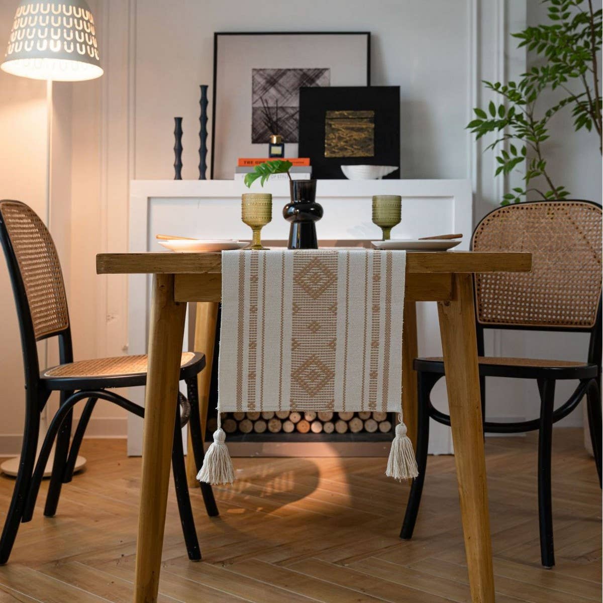 GEOMETRIC TASSEL HOLIDAY TABLE RUNNER