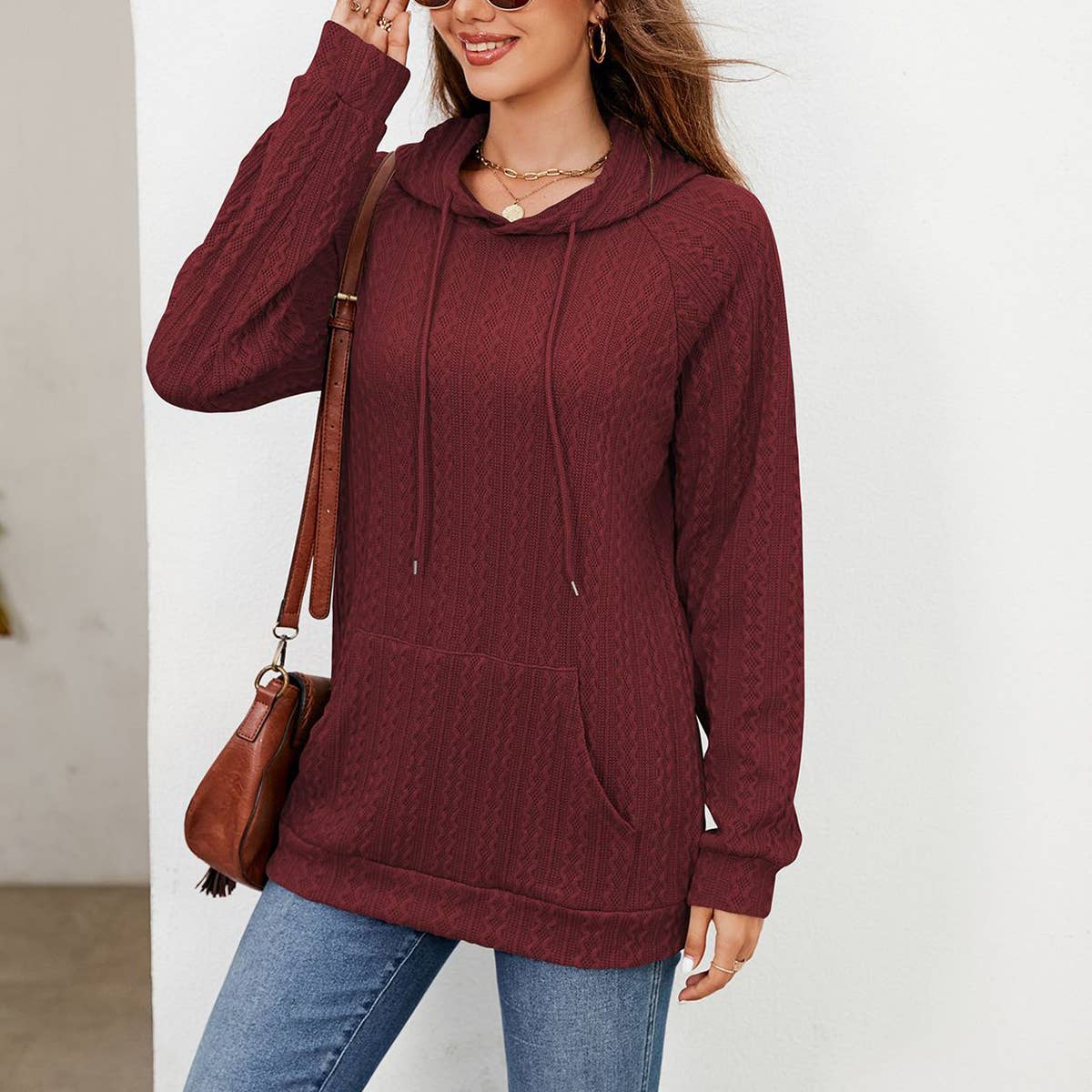 Hooded drawstring pocket pullover hoodie