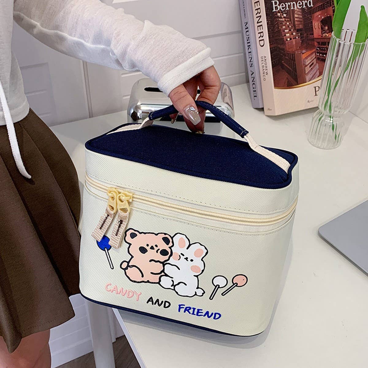 NEW STYLE CARTOON CUTE PORTABLE COSMETIC BAG_CWAB4492
