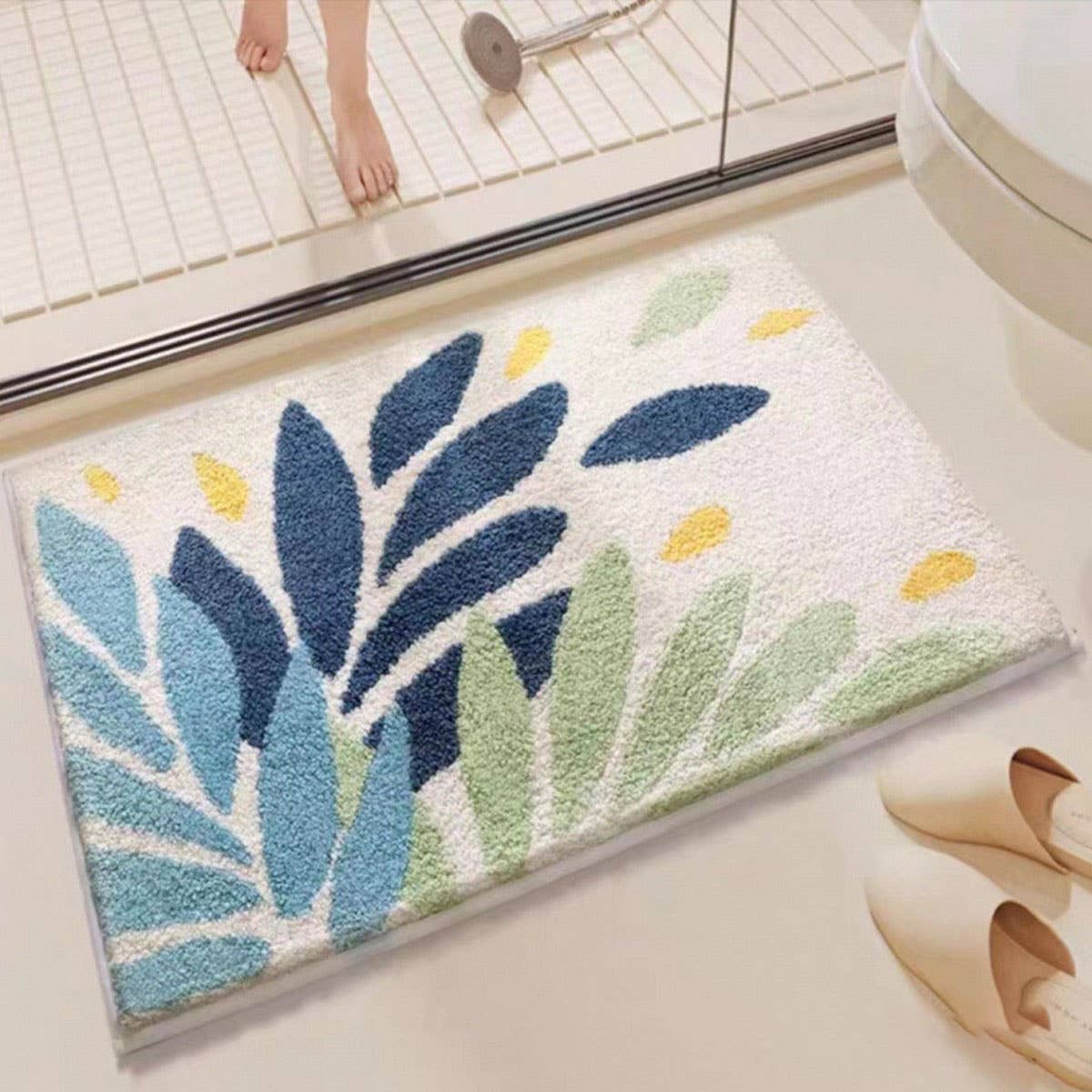 Cute Fleece Rug, Non-Slip Mat for Bedroom & Bath