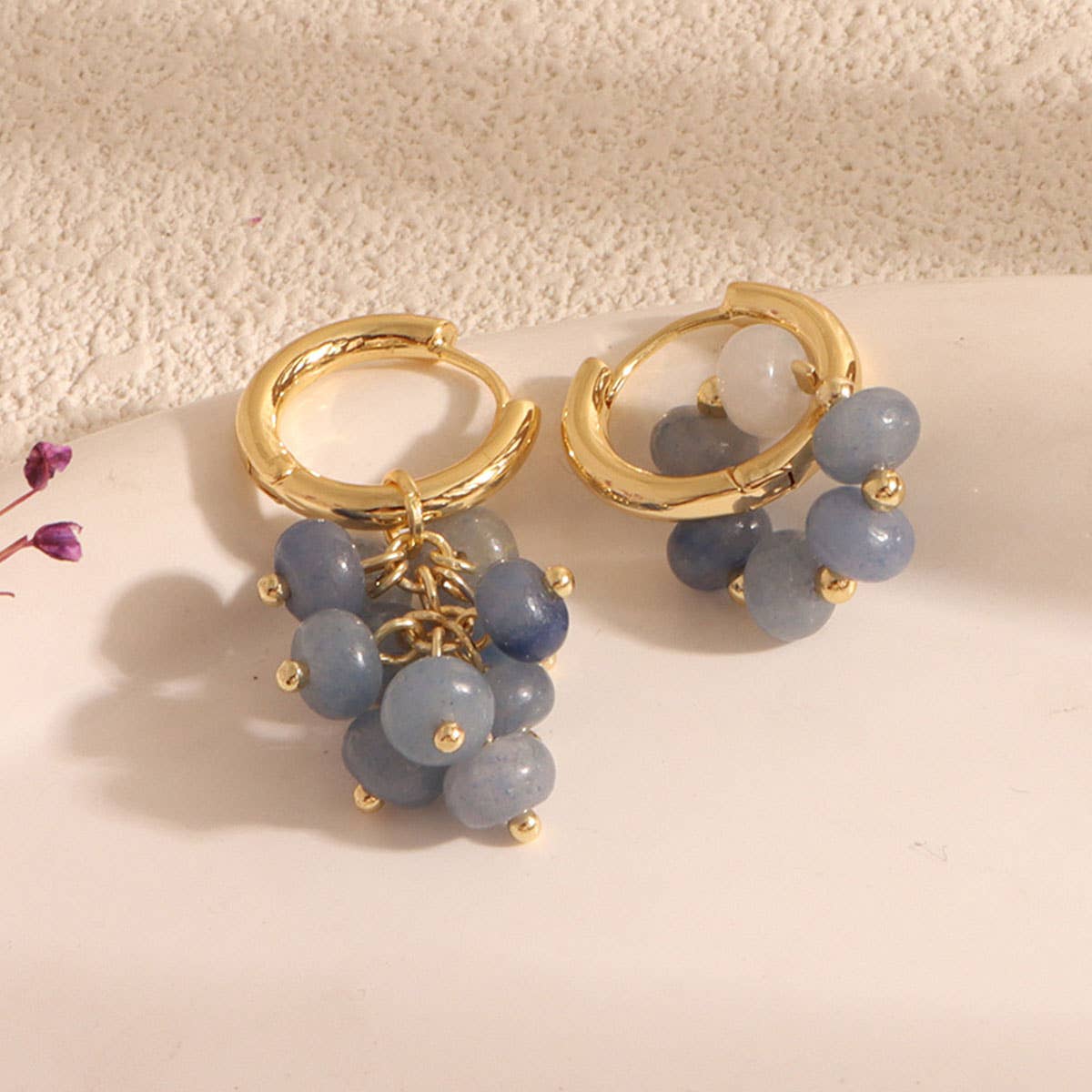 Trendy pearl element earrings