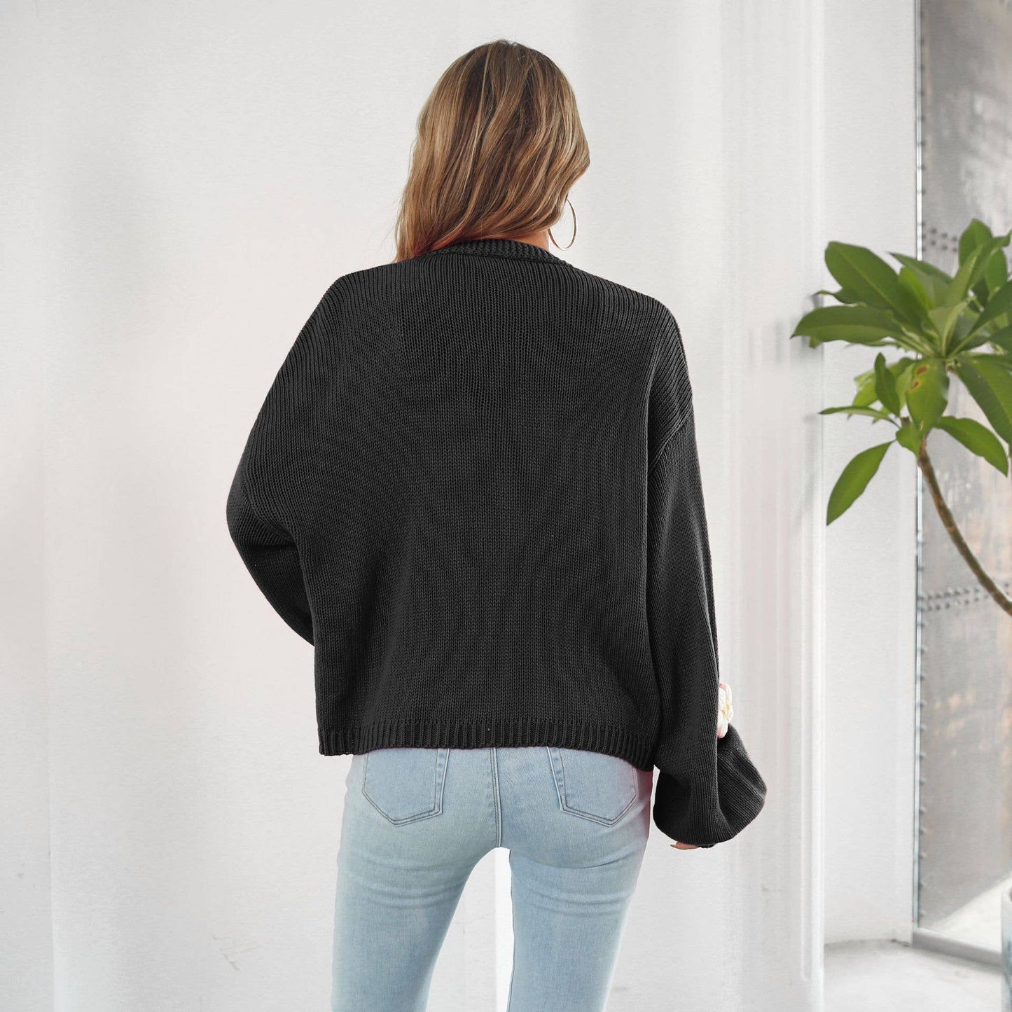 THREE-DIMENSIONAL EMBROIDERY KNITTED COAT