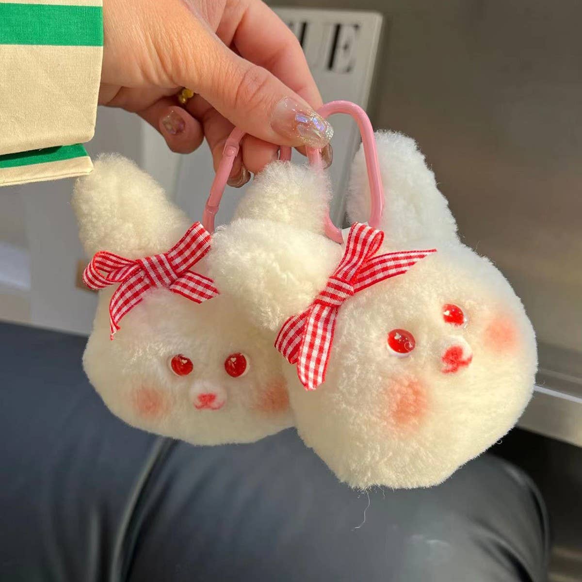 CUTE WOOL BUNNY CAR KEYCHAIN PENDANT ACCESSORIES