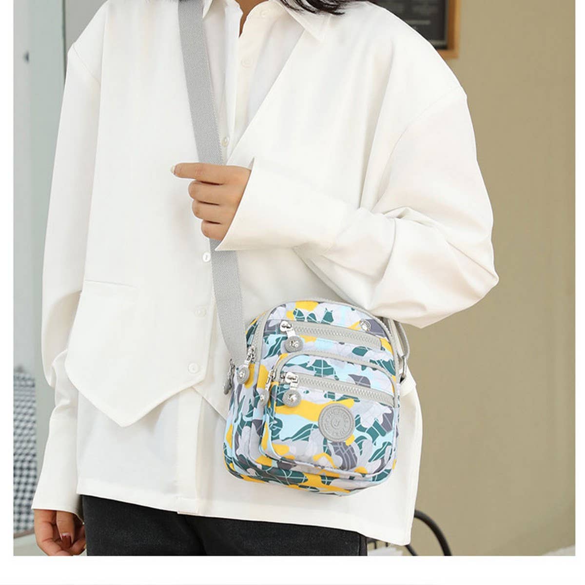 MINI CASUAL WATERPROOF SHOULDER CROSSBODY BAG_CWAB3527