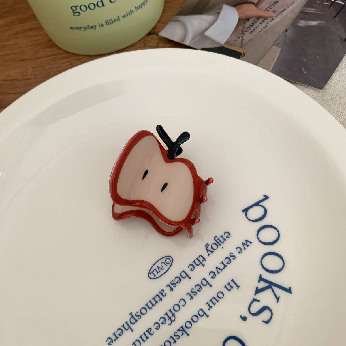 CWAHA07738_CUTE APPLE FRUIT HAIR CLAW CLIP FOR GIRLS