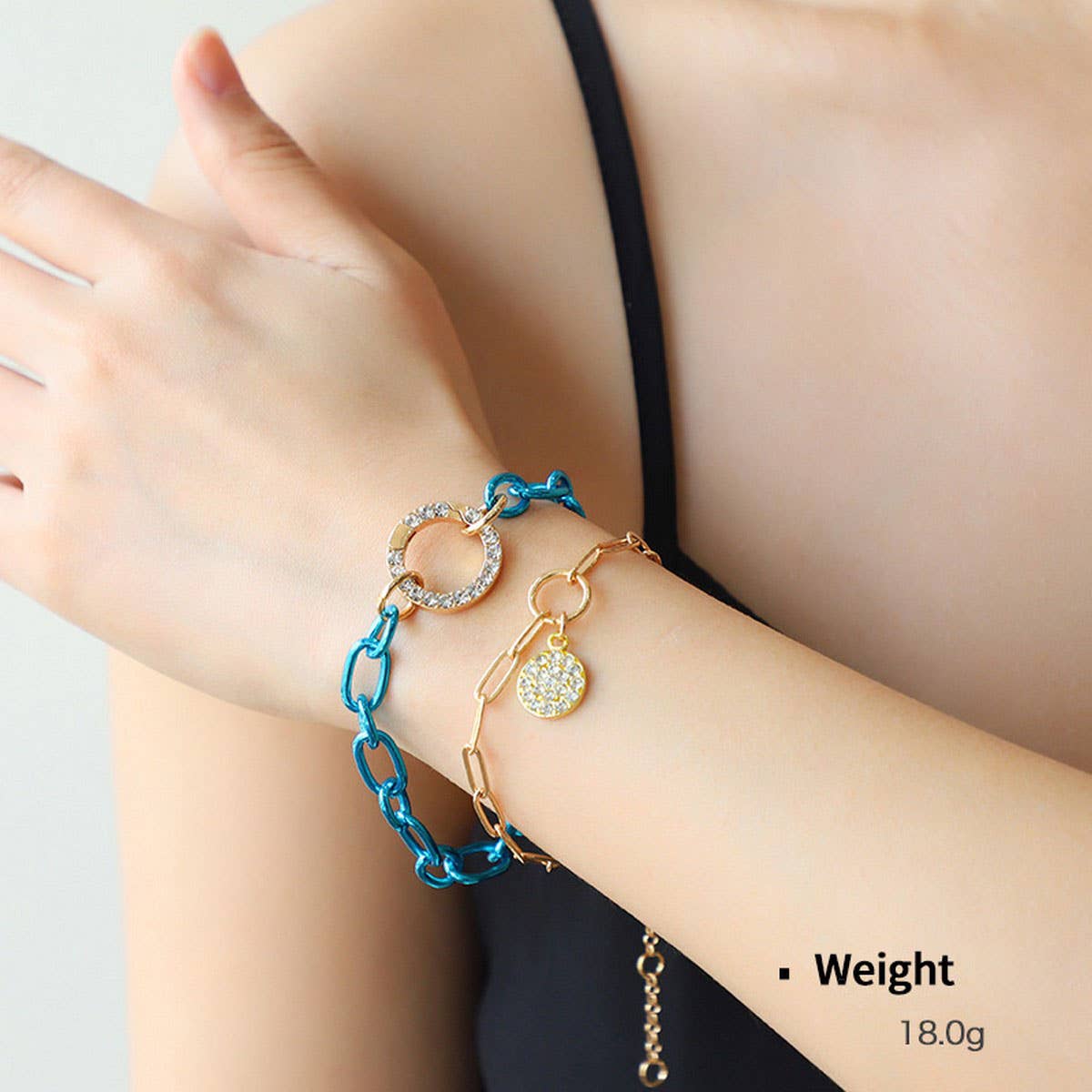 WOMEN'S STYLISH AND ELEGANT STACKING NECKLACE SET