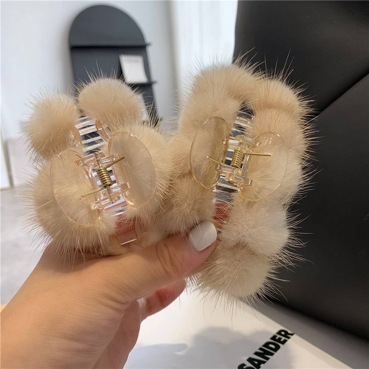 Real Mink Fur Hair Claw Clip for Winter Hairstyles_CWAHA3321
