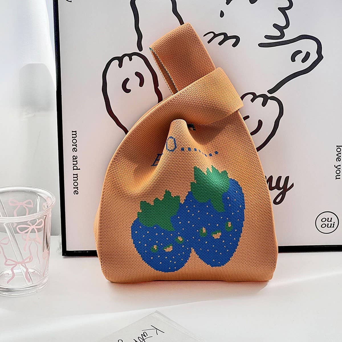 PERSONALIZED DESIGN STRAWBERRY KNITTED BAG_CWAB3079