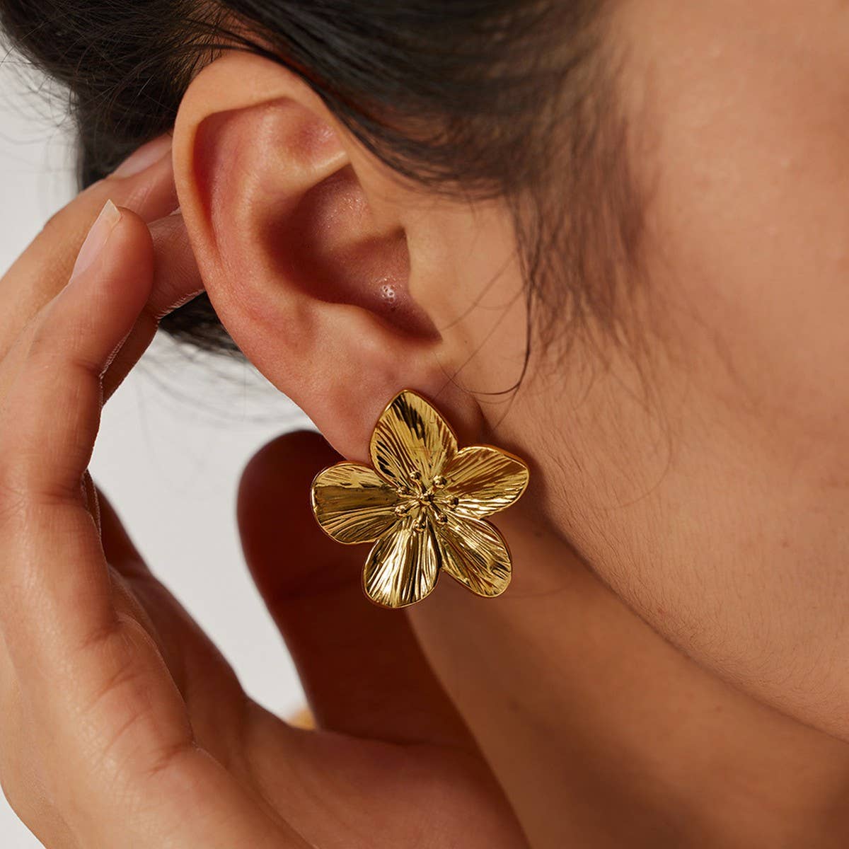 GOLD FLOWER JEWELRY LIGHT LUXURY VERSATILE EARRINGS
