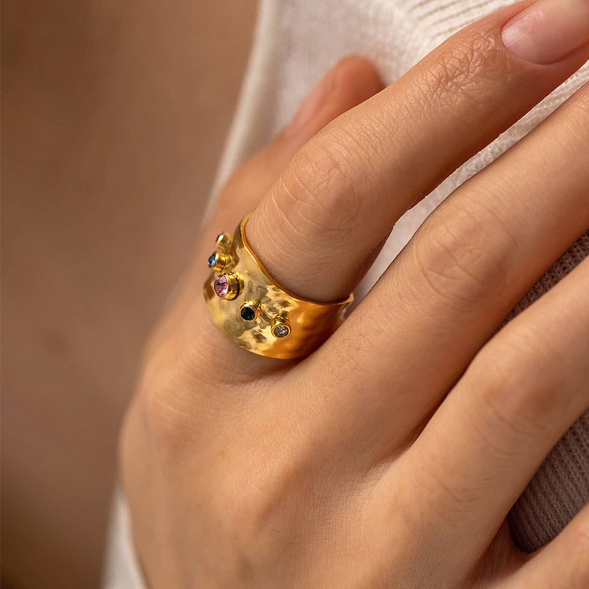 COLORED ZIRCON WIDE PLATE RING