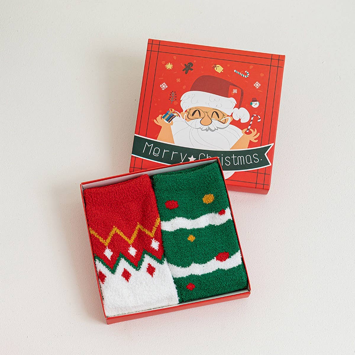 2 PAIRS OF WARM AND THICK CHRISTMAS SOCKS IN A BOX_CWMS0968